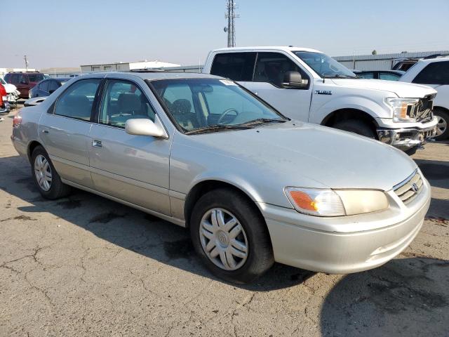 Photo 4 from auction – 2001 TOYOTA CAMRY LE with VIN 4T1BF22K91U963129