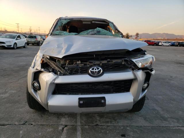Photo 5 from auction – 2017 TOYOTA 4RUNNER SR with VIN JTEZU5JR0H5149959