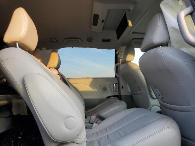 Photo 11 from auction – 2013 TOYOTA SIENNA XLE with VIN 5TDYK3DC7DS294874