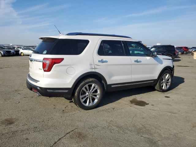 Photo 3 from auction – 2018 FORD EXPLORER L with VIN 1FM5K8F8XJGC73379