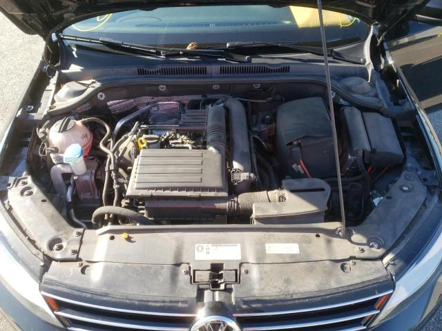 Photo 11 from auction – 2017 VOLKSWAGEN JETTA S with VIN 3VW2B7AJ8HM308607