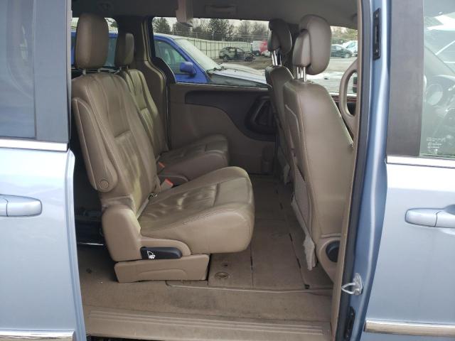 Photo 10 from auction – 2016 CHRYSLER TOWN & COU with VIN 2C4RC1BG0GR199582