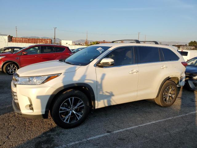 TOYOTA HIGHLANDER 2018 with VIN 5TDZARFH6JS033556 - Photo from auction