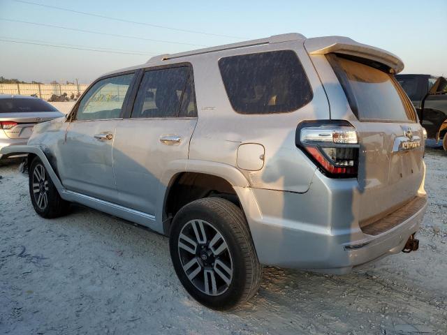 Photo 2 from auction – 2017 TOYOTA 4RUNNER SR with VIN JTEBU5JR3H5465583
