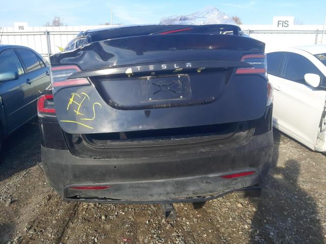 Photo 6 from auction – 2017 TESLA MODEL X with VIN 5YJXCDE2XHF050005