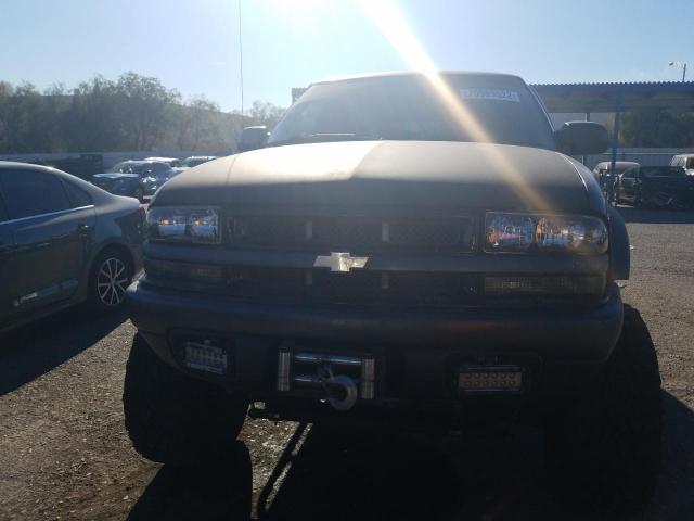 Photo 5 from auction – 2002 CHEVROLET BLAZER with VIN 1GNCT18W72K135025