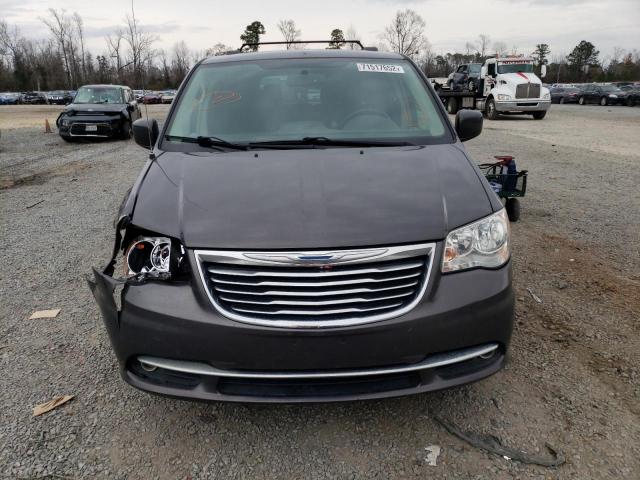 Photo 5 from auction – 2015 CHRYSLER TOWN & COU with VIN 2C4RC1BG0FR677093