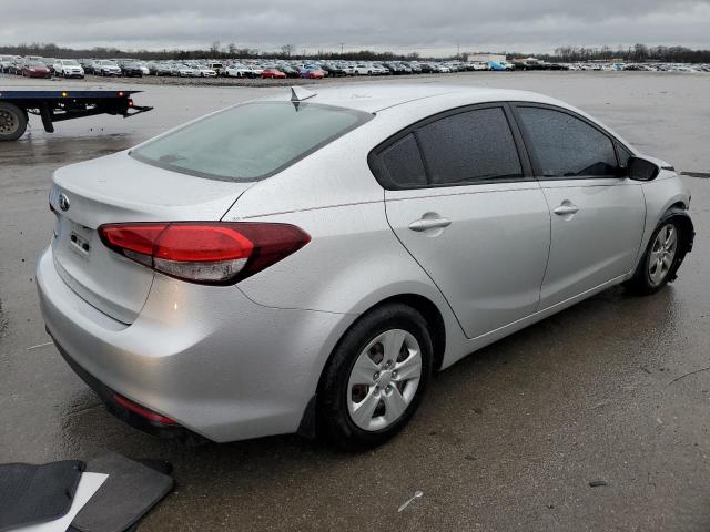 Photo 3 from auction – 2018 KIA FORTE LX with VIN 3KPFK4A77JE179220