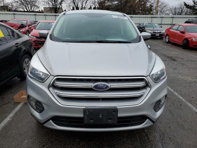 Photo 5 from auction – 2017 FORD ESCAPE SE with VIN 1FMCU9GD4HUC46726
