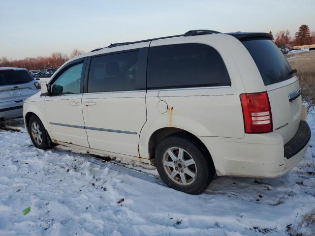 Photo 2 from auction – 2010 CHRYSLER TOWN & COU with VIN 2A4RR5D1XAR279102