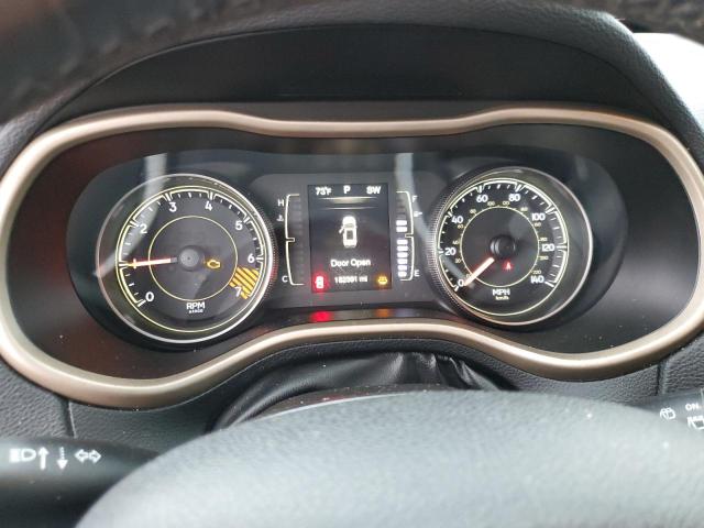 Photo 9 from auction – 2014 JEEP CHEROKEE L with VIN 1C4PJLCB8EW305406