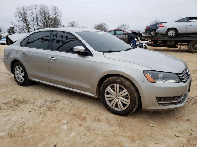 Photo 4 from auction – 2014 VOLKSWAGEN PASSAT S with VIN 1VWAP7A31EC011349