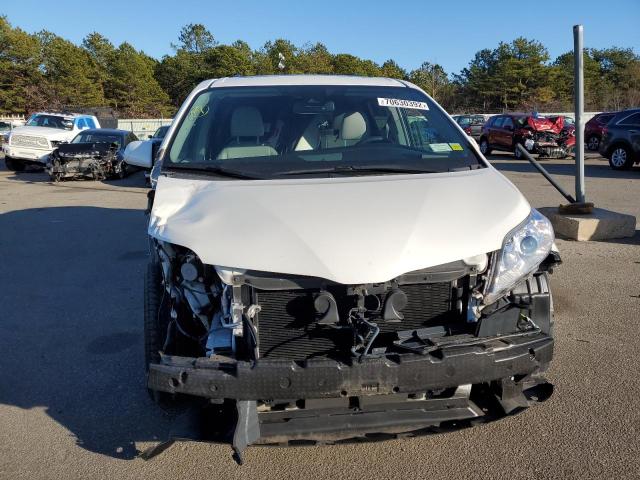 Photo 5 from auction – 2018 TOYOTA SIENNA XLE with VIN 5TDYZ3DC3JS908987