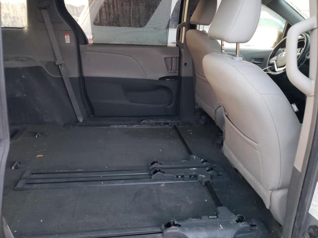 Photo 11 from auction – 2015 TOYOTA SIENNA XLE with VIN 5TDYK3DC4FS664830