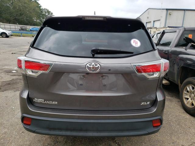 Photo 6 from auction – 2016 TOYOTA HIGHLANDER with VIN 5TDKKRFH0GS505631