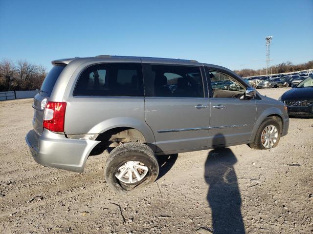Photo 3 from auction – 2015 CHRYSLER TOWN & COU with VIN 2C4RC1GG2FR710782