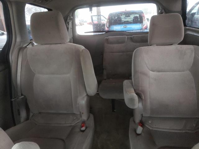 Photo 10 from auction – 2010 TOYOTA SIENNA CE with VIN 5TDKK4CC8AS306667