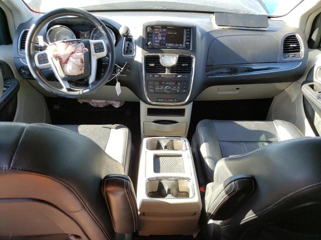 Photo 8 from auction – 2016 CHRYSLER TOWN & COU with VIN 2C4RC1BGXGR292318