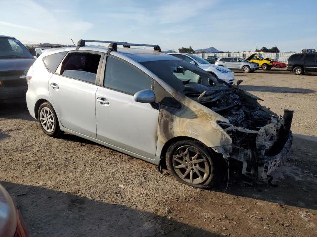 Photo 4 from auction – 2015 TOYOTA PRIUS V with VIN JTDZN3EU7FJ028872
