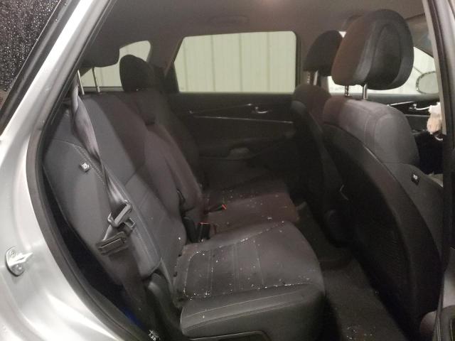 Photo 10 from auction – 2016 KIA SORENTO LX with VIN 5XYPGDA52GG109009