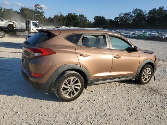 Photo 3 from auction – 2016 HYUNDAI TUCSON SE with VIN KM8J23A45GU182567