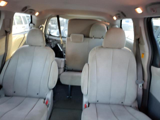 Photo 10 from auction – 2011 TOYOTA SIENNA with VIN 5TDZK3DCXBS049813