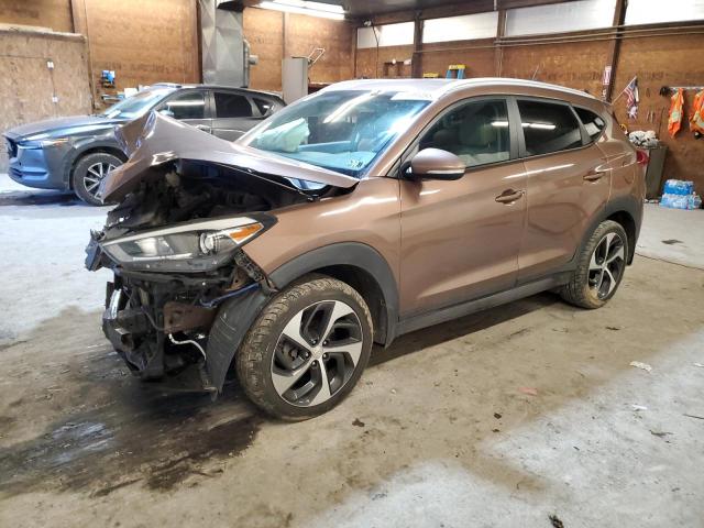 HYUNDAI TUCSON LIM 2016 with VIN KM8J33A22GU045629 - Photo from auction