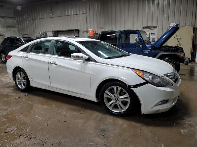Photo 4 from auction – 2013 HYUNDAI SONATA SE with VIN 5NPEC4AC4DH692818