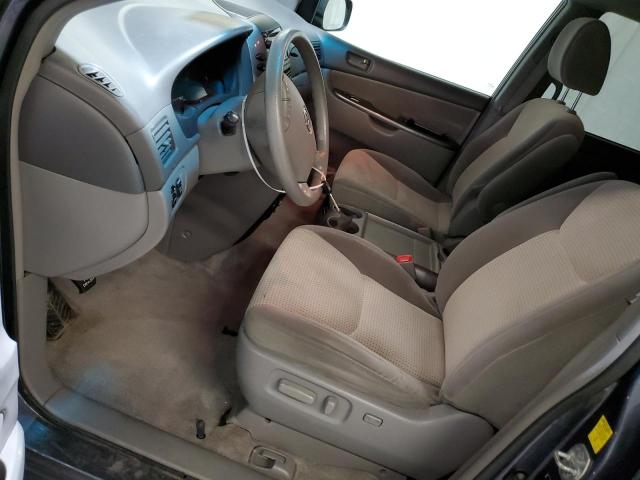 Photo 7 from auction – 2010 TOYOTA SIENNA CE with VIN 5TDKK4CC1AS313220