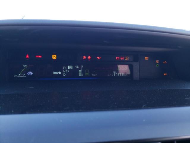 Photo 9 from auction – 2013 TOYOTA PRIUS V with VIN JTDZN3EU6D3256895
