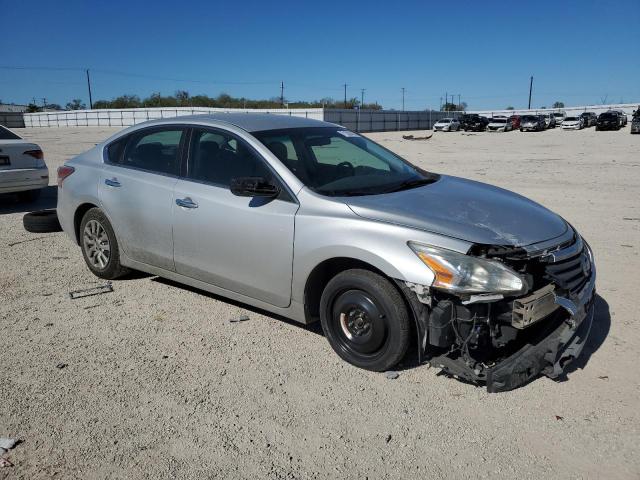 Photo 4 from auction – 2015 NISSAN ALTIMA 2.5 with VIN 1N4AL3AP3FN900482