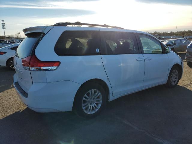 Photo 3 from auction – 2011 TOYOTA SIENNA XLE with VIN 5TDYK3DC3BS167715
