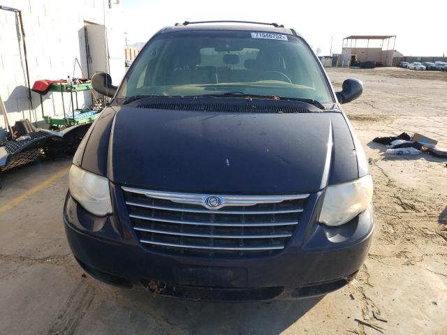 Photo 5 from auction – 2006 CHRYSLER TOWN & COU with VIN 2A4GP54L06R655778