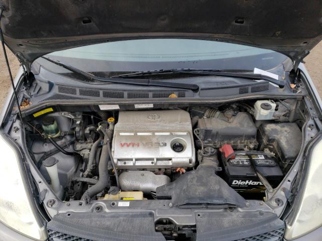 Photo 12 from auction – 2005 TOYOTA SIENNA XLE with VIN 5TDZA22C35S223791