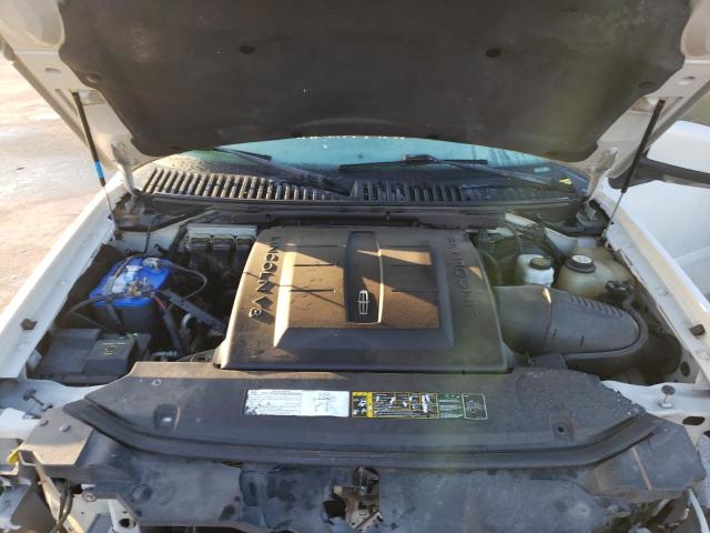 Photo 12 from auction – 2006 LINCOLN NAVIGATOR with VIN 5LMFU27586LJ26389