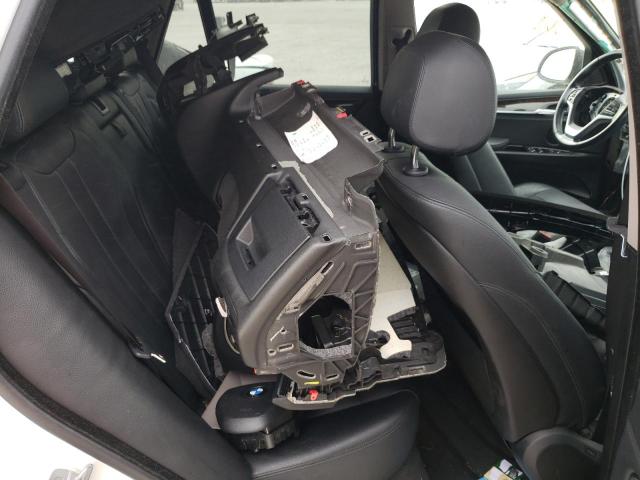 Photo 11 from auction – 2015 BMW X5 XDRIVE3 with VIN 5UXKR0C55F0P13263