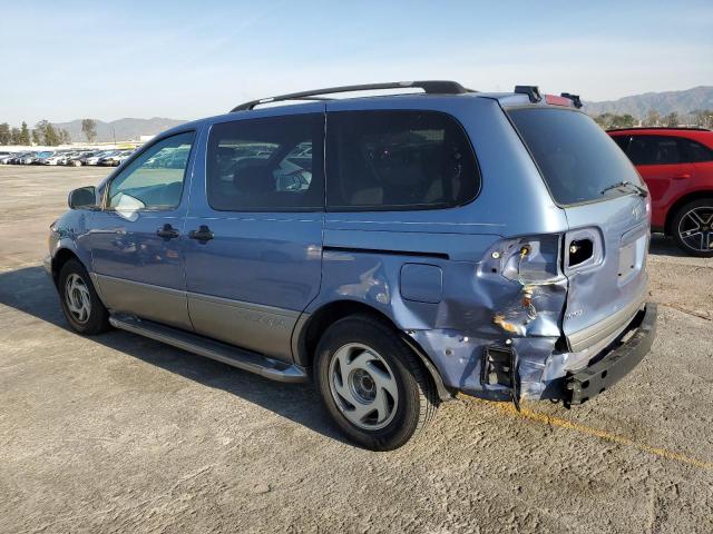 Photo 2 from auction – 2002 TOYOTA SIENNA LE with VIN 4T3ZF13CX2U454000