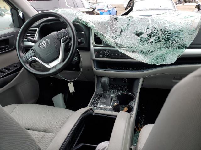 Photo 8 from auction – 2015 TOYOTA HIGHLANDER with VIN 5TDBKRFH7FS180832