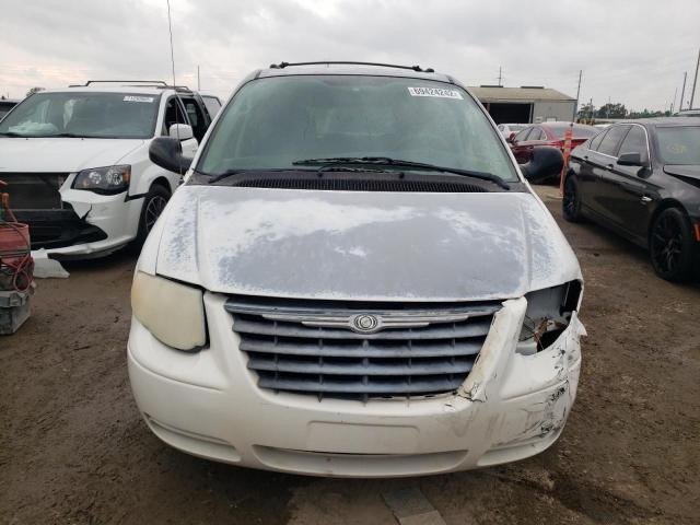 Photo 5 from auction – 2006 CHRYSLER TOWN & COU with VIN 2A4GP44R76R628978