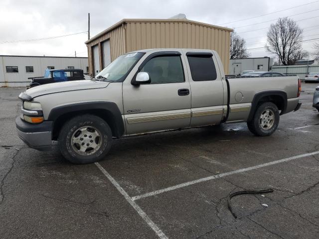 CHEVROLET SILVERADO 2002 with VIN 2GCEC19T621206818 - Photo from auction