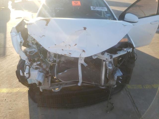 Photo 11 from auction – 2017 TOYOTA COROLLA L with VIN 5YFBURHEXHP675678