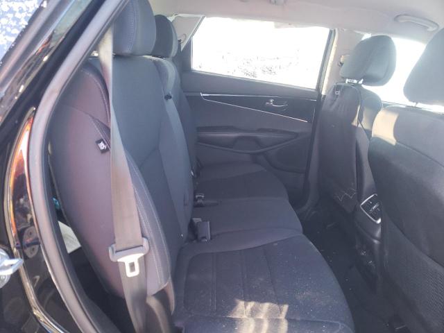 Photo 11 from auction – 2016 KIA SORENTO LX with VIN 5XYPGDA35GG098957
