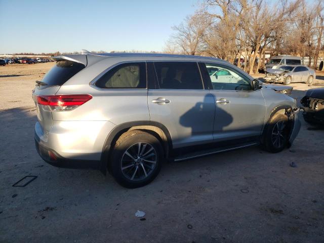 Photo 3 from auction – 2019 TOYOTA HIGHLANDER with VIN 5TDKZRFHXKS556462