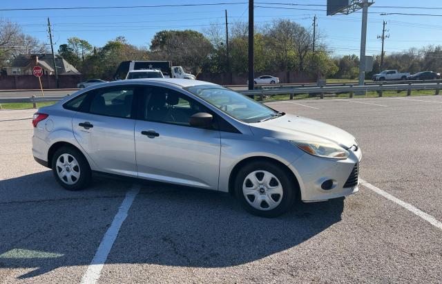 FORD FOCUS S 2013 with VIN 1FADP3E21DL362129 - Photo from auction
