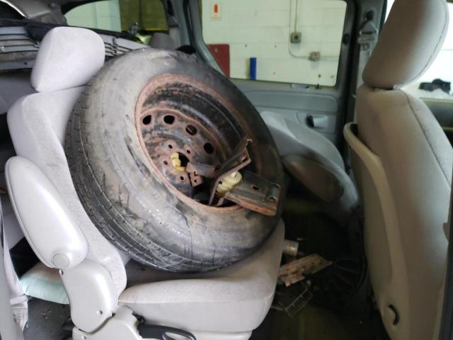 Photo 11 from auction – 2003 CHRYSLER TOWN & COU with VIN 2C4GP44L93R230281