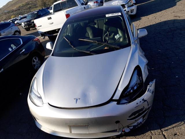Photo 5 from auction – 2018 TESLA MODEL 3 with VIN 5YJ3E1EA0JF095362