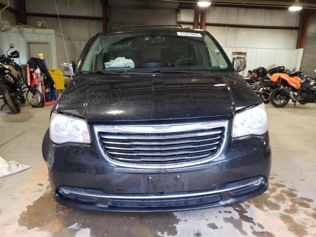Photo 5 from auction – 2013 CHRYSLER TOWN & COU with VIN 2C4RC1CG2DR623273