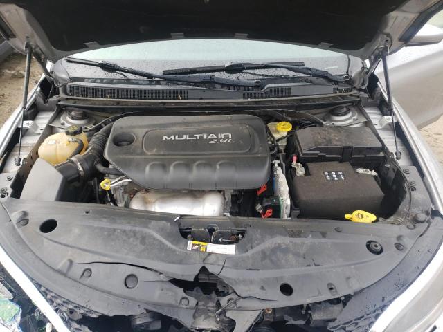 Photo 11 from auction – 2015 CHRYSLER 200 LIMITE with VIN 1C3CCCAB0FN589945