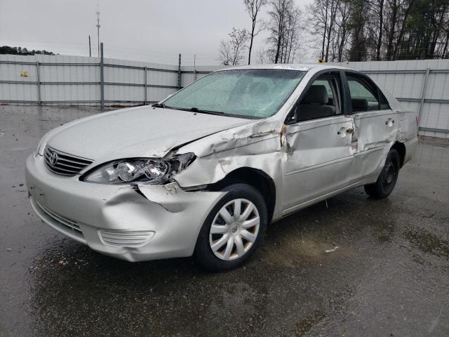 TOYOTA CAMRY LE 2005 with VIN 4T1BE32K75U995690 - Photo from auction