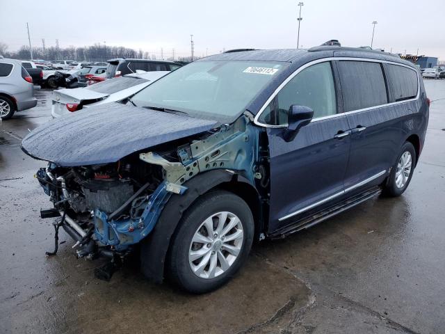 CHRYSLER PACIFICA T 2017 with VIN 2C4RC1BG2HR520653 - Photo from auction